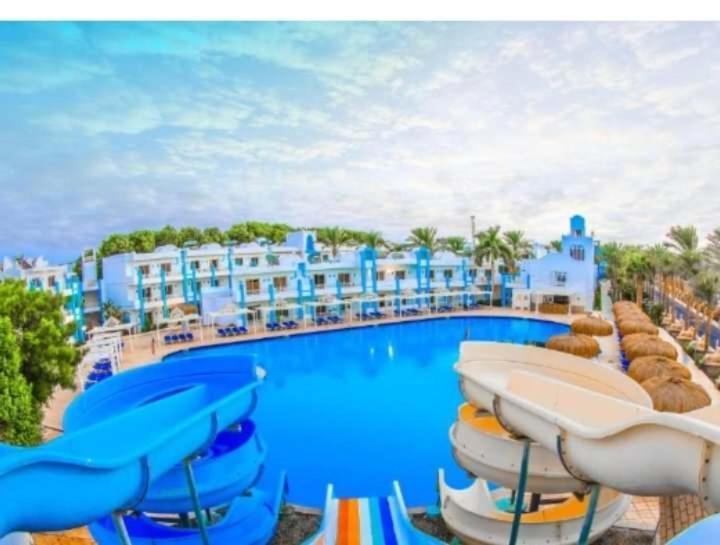 Mirage Bay Resort & Aqua Park Apartment Gurdaka Kültér fotó