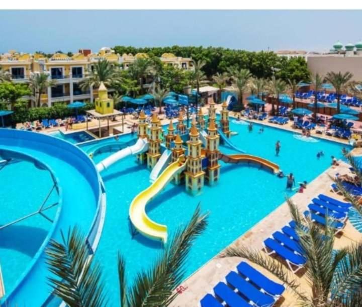Mirage Bay Resort & Aqua Park Apartment Gurdaka Kültér fotó